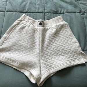 Alo shorts